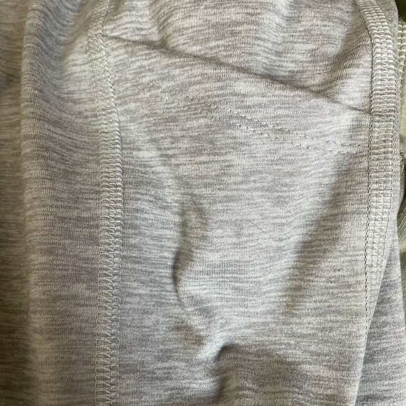 NEW We Wander Kids Gray Leggings with Pockets - Picture 2 of 4